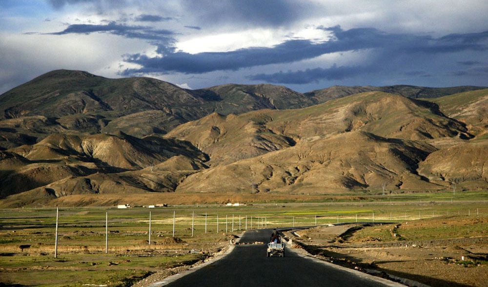 9月底准备冈仁波齐，想知道那边气候 需要带些什么衣物