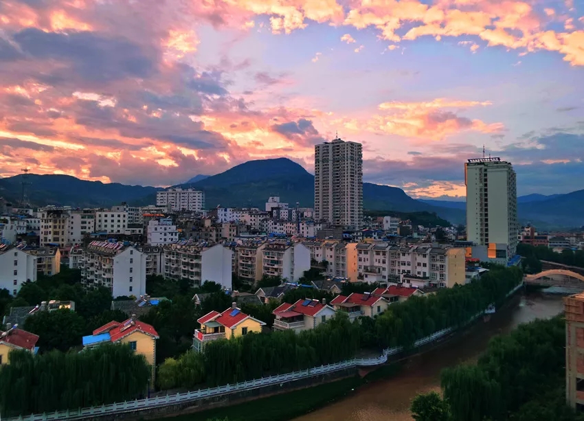 丽江芒果之乡华坪县景点美食及交通全攻略