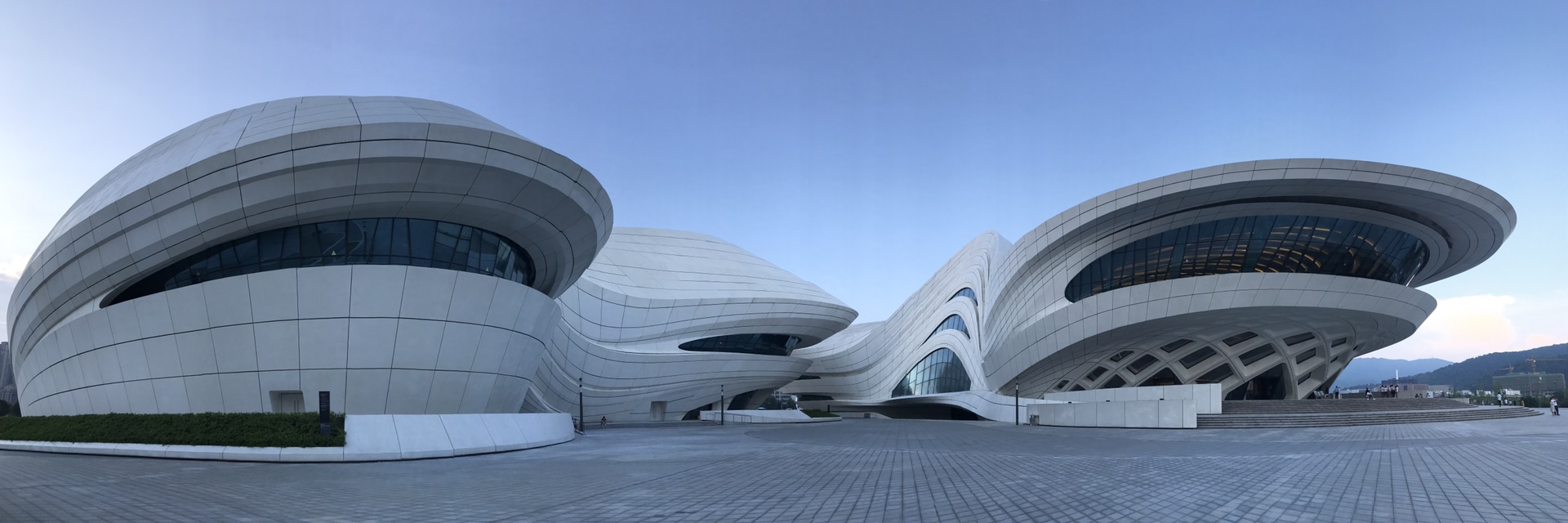 建筑女魔头扎哈 旷世遗作 梅溪湖大剧院