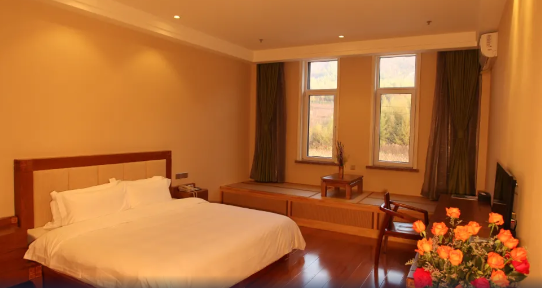 辽宁本溪花溪沐温泉酒店2天1晚住宿 本溪花溪沐温泉 二次泡浴 早餐