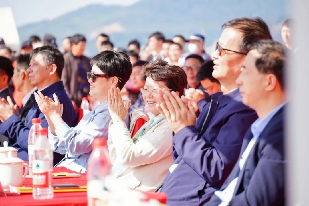 “稻海粮仓”稻田文化艺术季盛大开幕！“镇海十碗”成功助力农民丰收节庆！