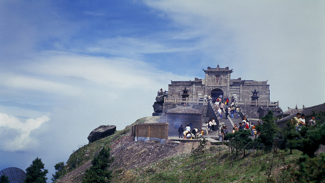 【轻奢10人内团·品质纯玩】长沙往返·南岳衡山 南天门 祝融峰 忠烈