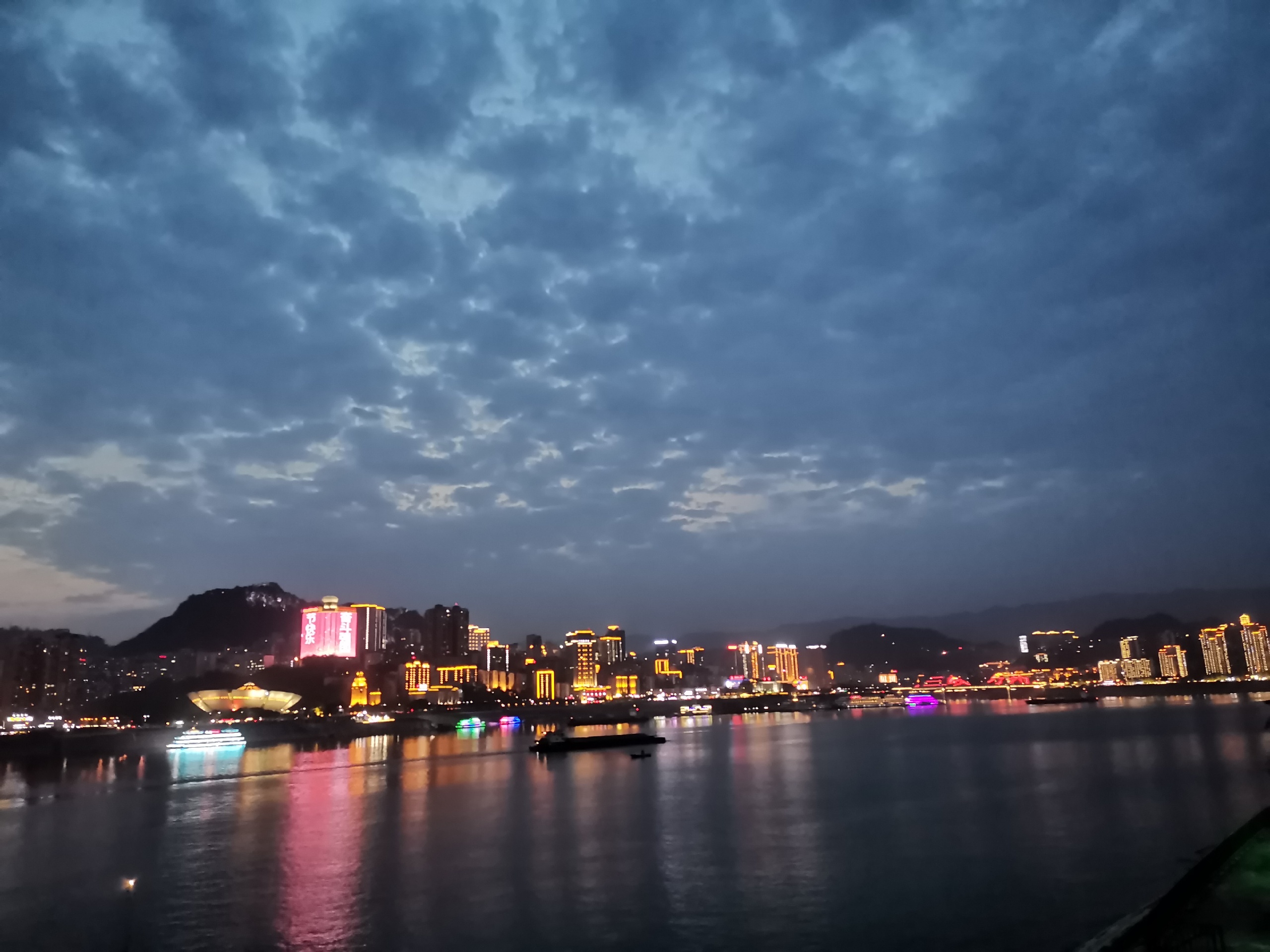 万州滨江壹号(c区)攻略,滨江壹号(c区)门票_地址,滨江