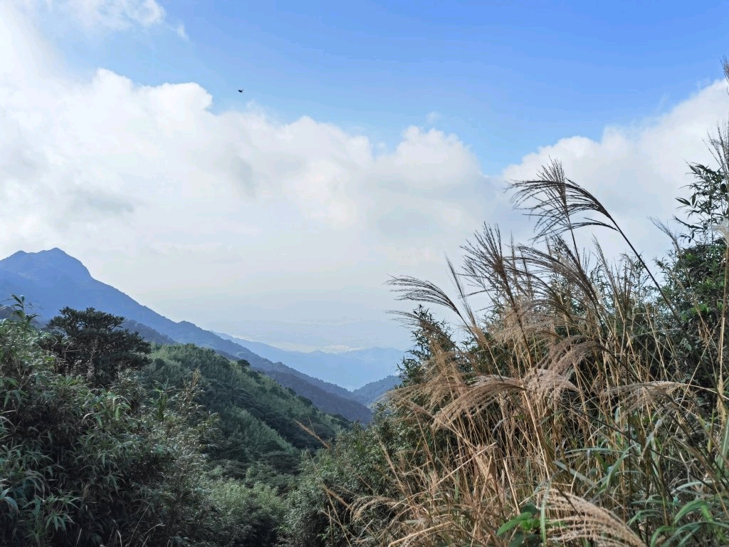 海丰莲花山飞瓦古寺