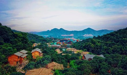 莫干山开元森泊度假乐园2天1晚度假套餐雨林餐厅自助早餐2大2小水乐园