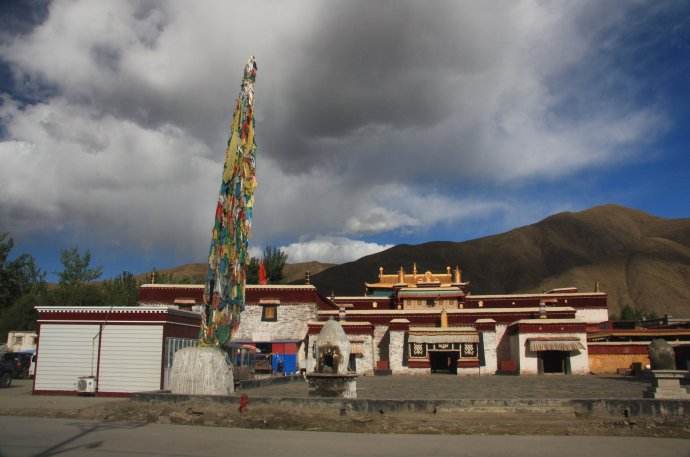 西藏山南拉姆拉错桑耶寺泽当寺雍布拉康2日自驾导航路线