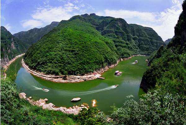 为"北方三峡"的青天河风景名胜区,位于河南省焦作市西北部博爱县境内