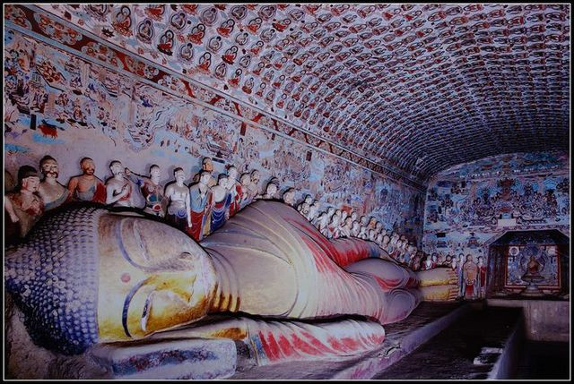 敦煌 自由行攻略                     莫高窟有参观价值的洞窟共有