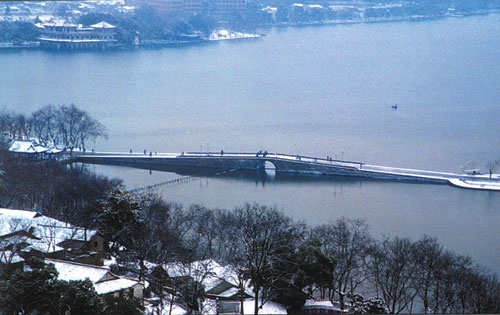  斷橋殘雪