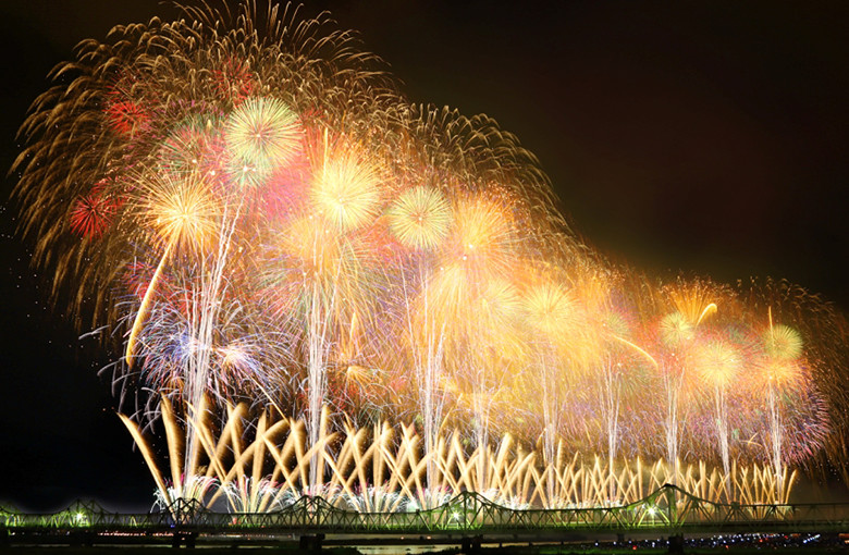 日本夏天重头戏 祭典与花火大会 手机马蜂窝