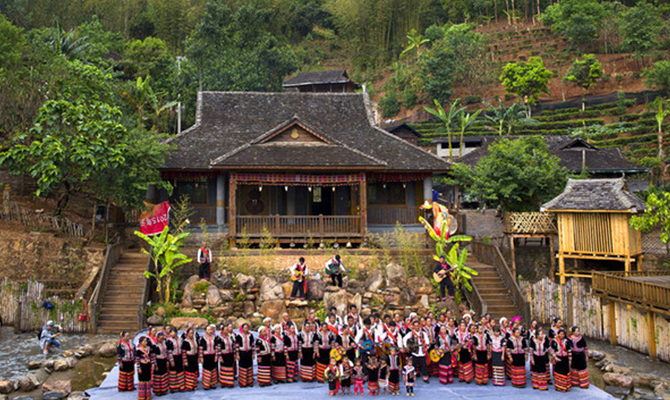 如今的这里,是国家级非物质文化遗产《牡帕密帕》的保护传承基地之一