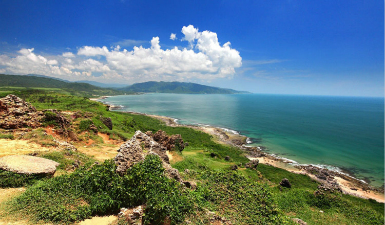 高雄至垦丁跨区域包车一日游(海生馆/垦丁大街/驳二特区/美丽岛捷运站