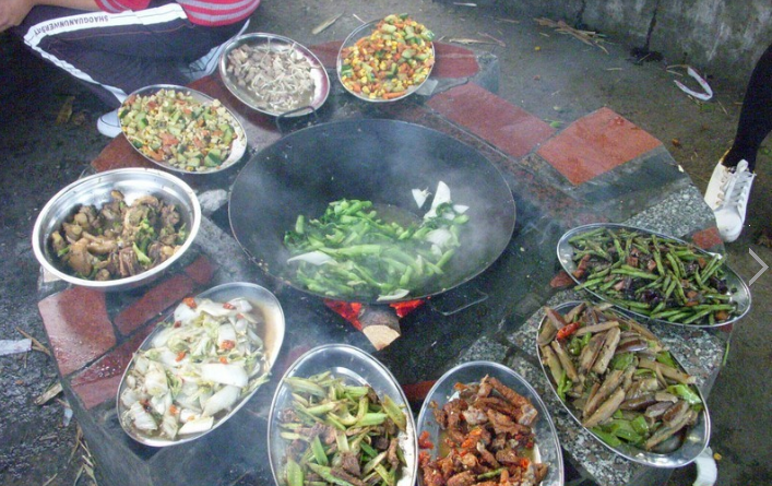柴火饭的香味,农家菜的魅力,你能否拒绝?