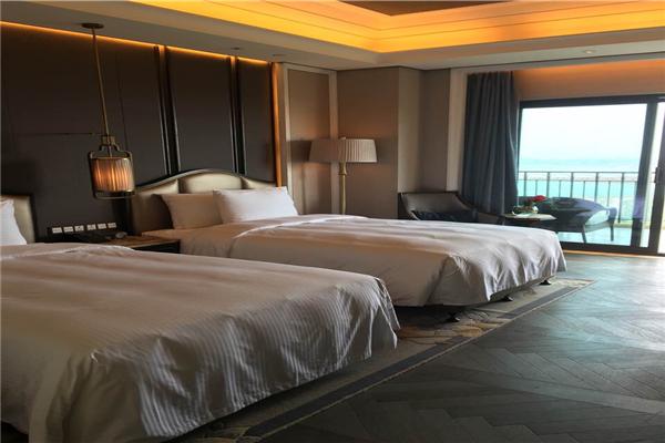 南昌万达文华酒店1晚(含双早) 南昌万达主题乐园门票2张 免费健身游泳