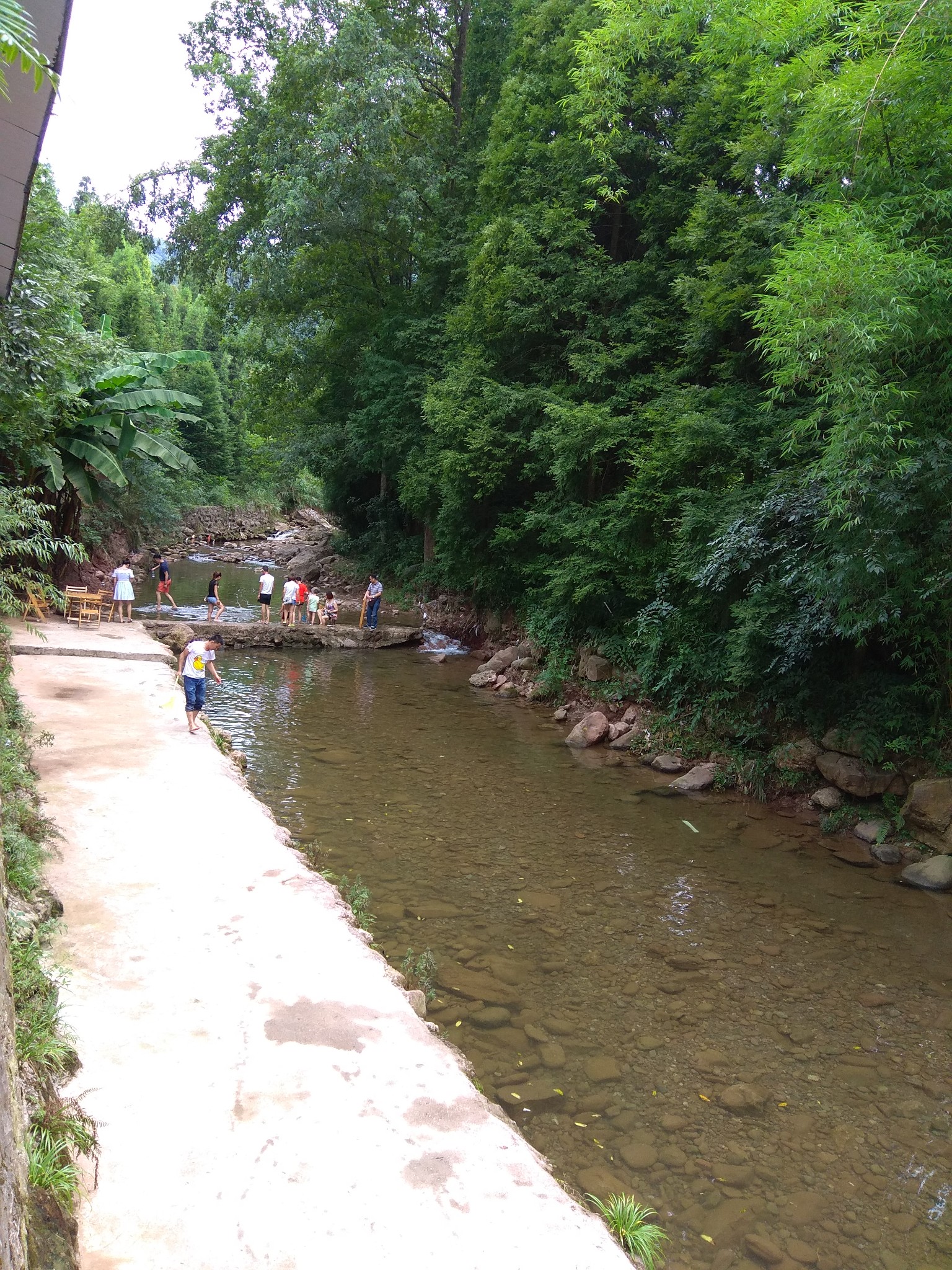 成都周边一日游耍水 洗野澡——崇州九龙沟