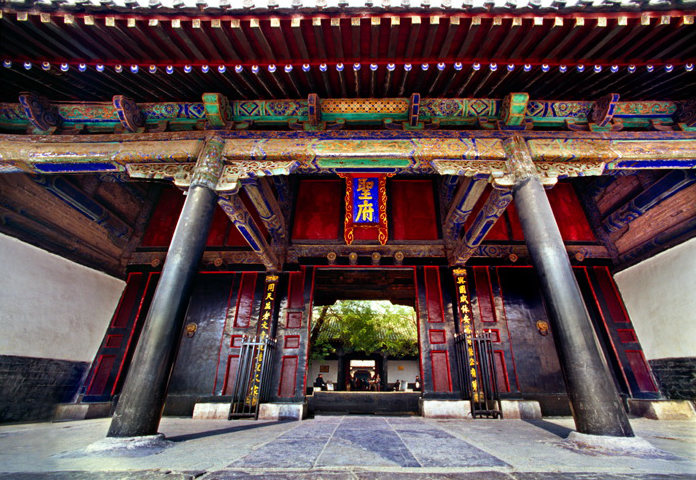 圣城曲阜2日1晚定制游(齐鲁文化圣地曲阜三孔 品特色孔府宴 孔圣人故