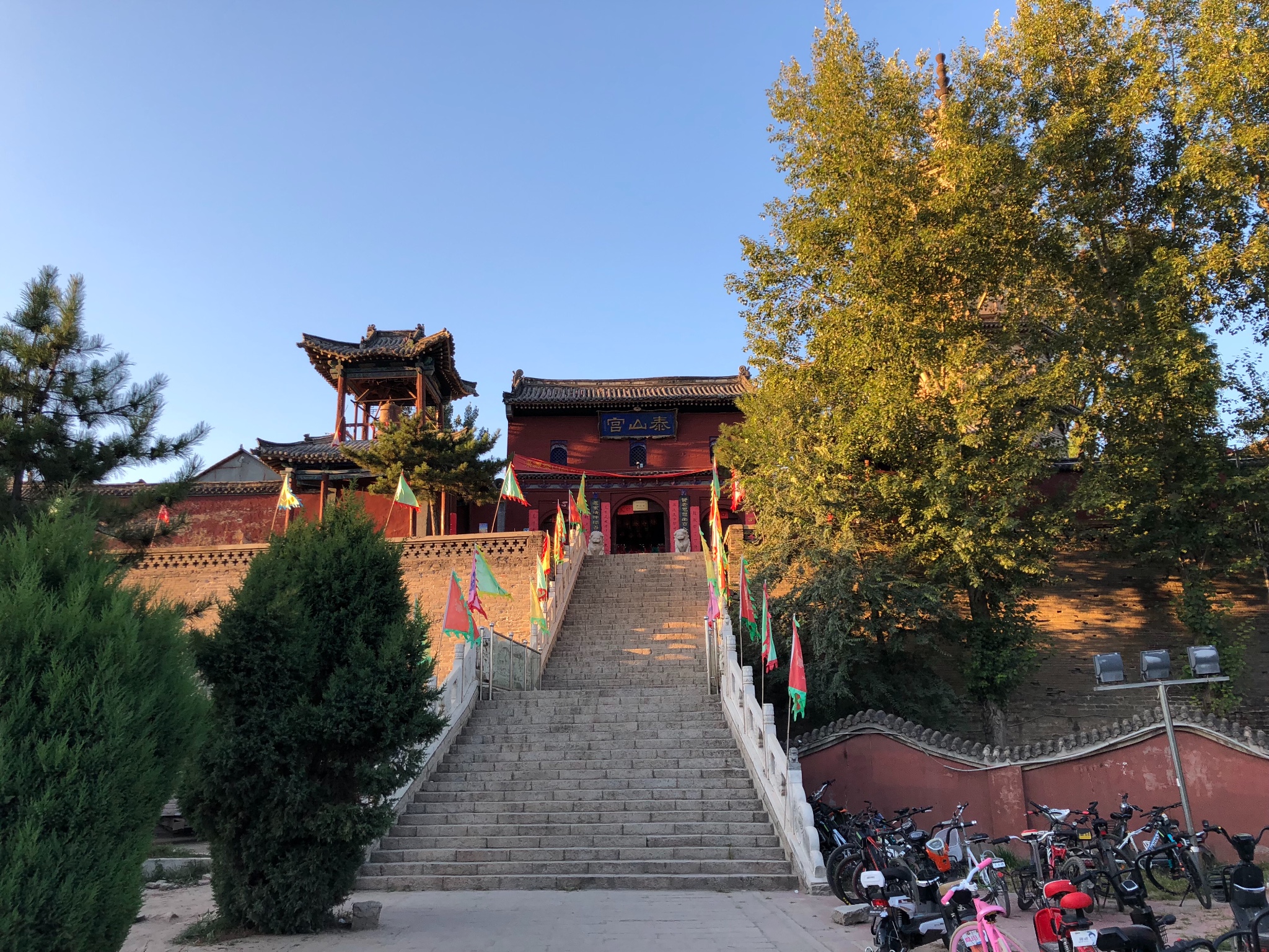 寻拒马河源头,登涞源白石山