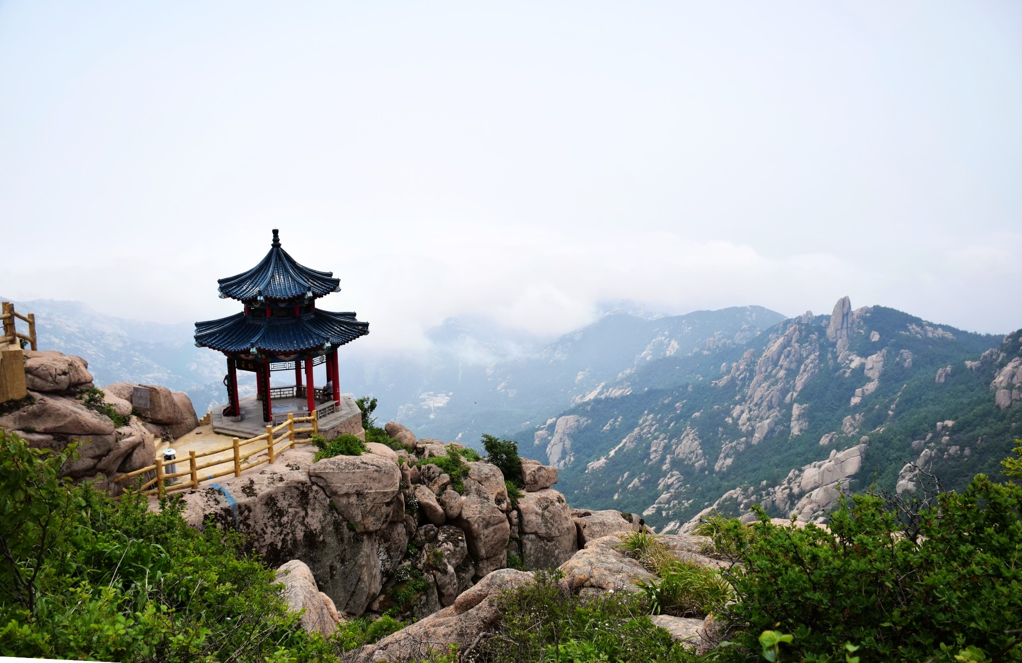 青岛崂山极顶—巨峰登顶一日游攻略路线指南