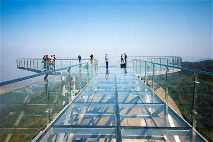 天天发班省内专线520巨石山云上玻璃观景台一日游含往返交通门票优秀
