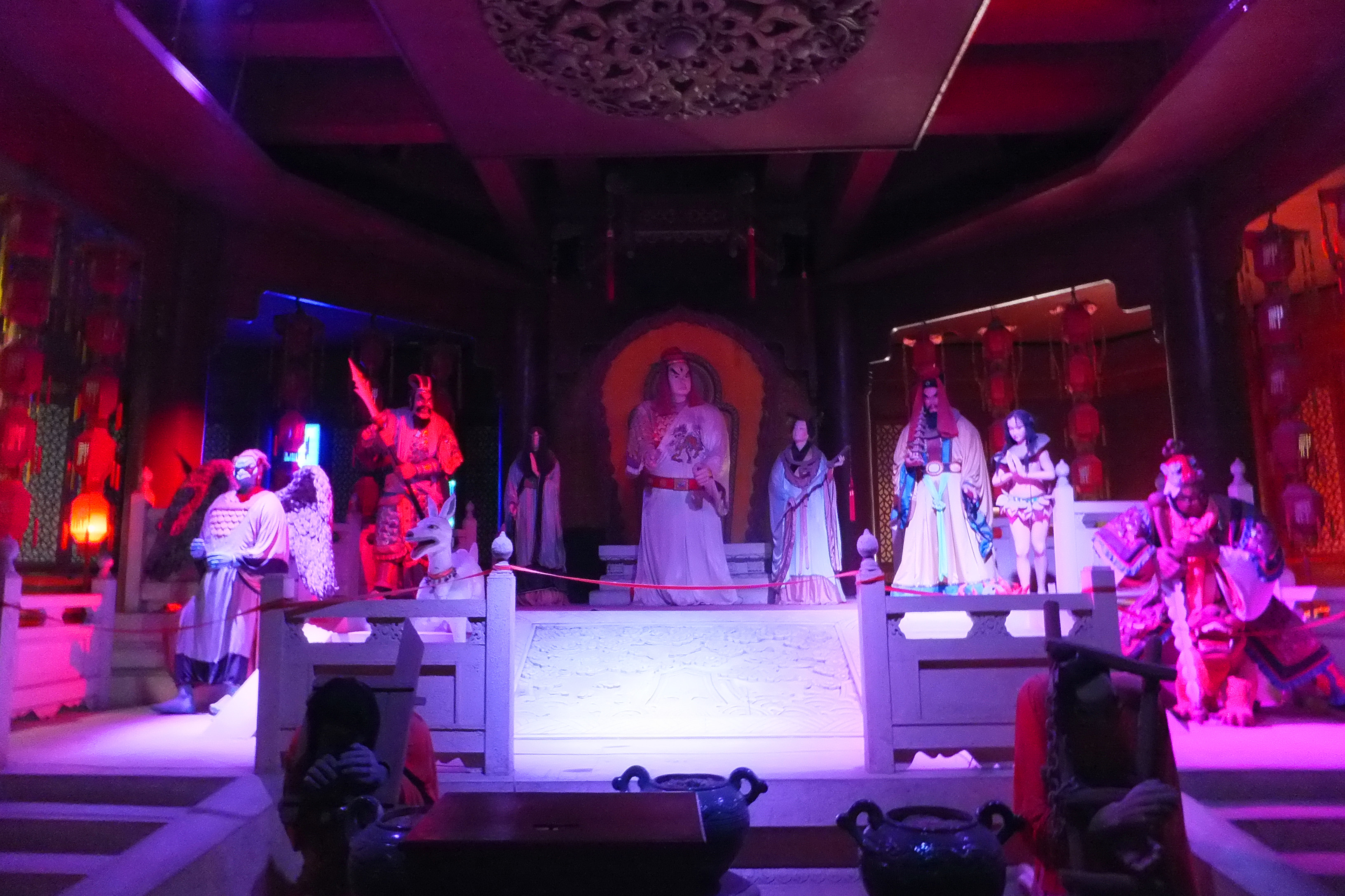 七律·夜读有思（二首）// 王建群 （山东济南）