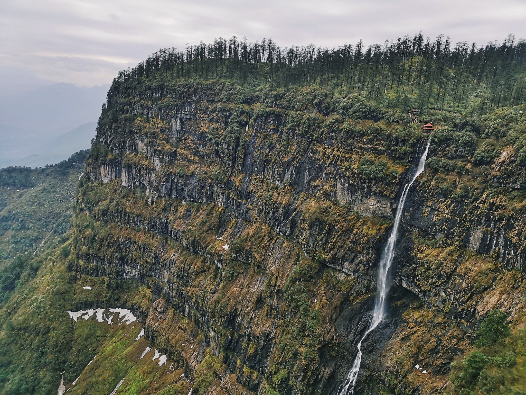 【洪雅景点图片】瓦屋山风景区