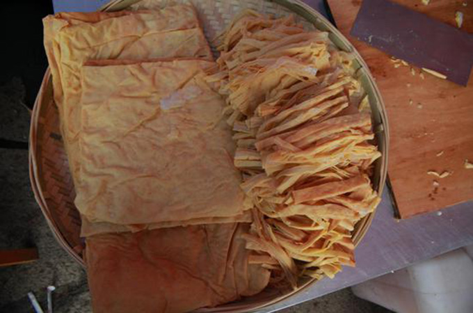 大理 自由行攻略                      推荐指数:  锅巴油粉是南涧县