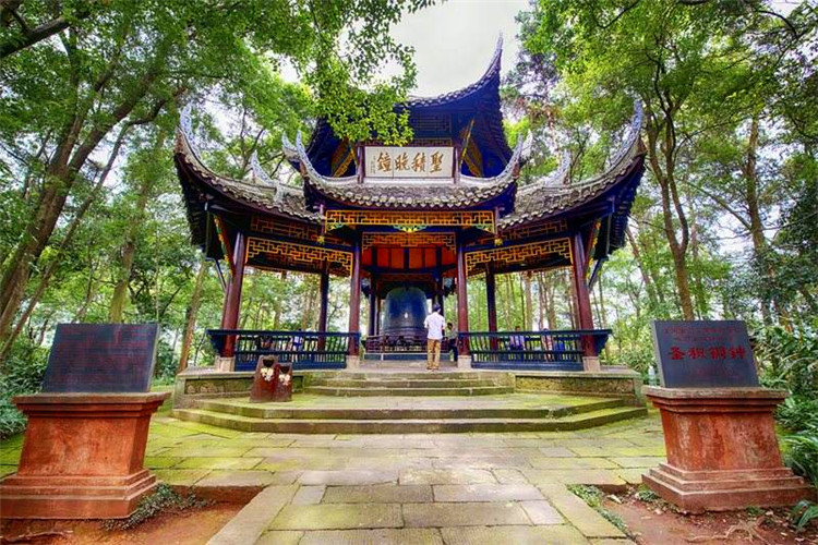 04峨眉山金顶-峨眉山-报国寺-圣积晚钟-震旦第一山-秀甲瀑布-成都