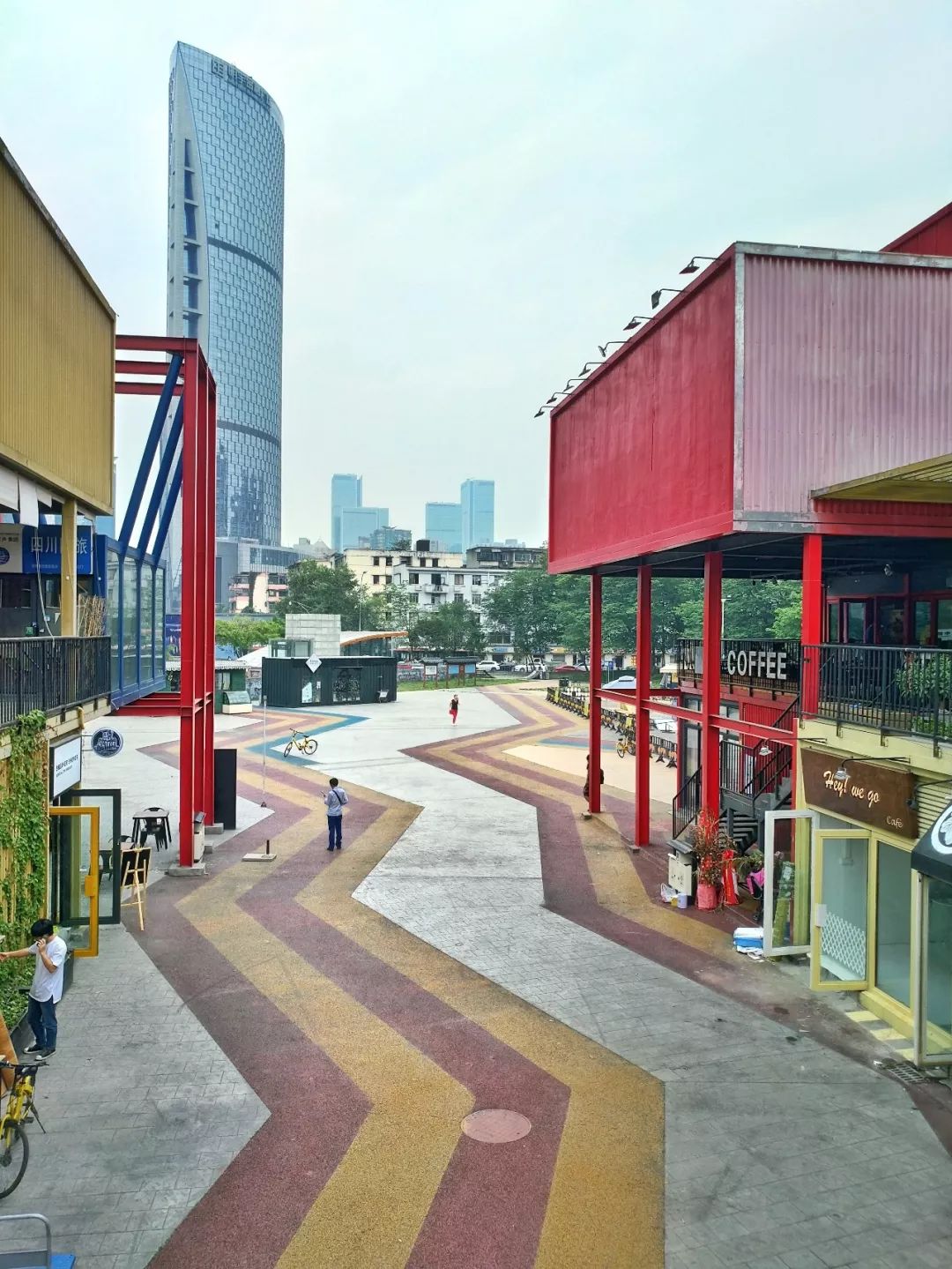               拍摄于ibox集装箱