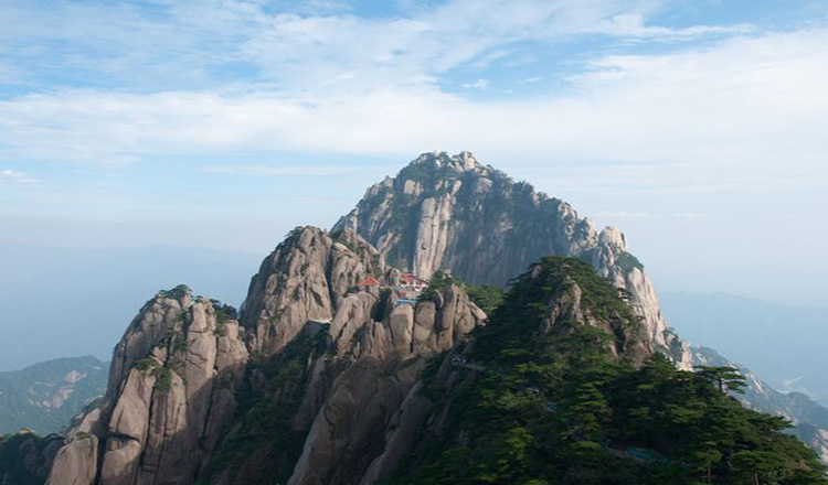 四天遊黃山全景特色!關於黃山吃穿住行的吐血新玩法!