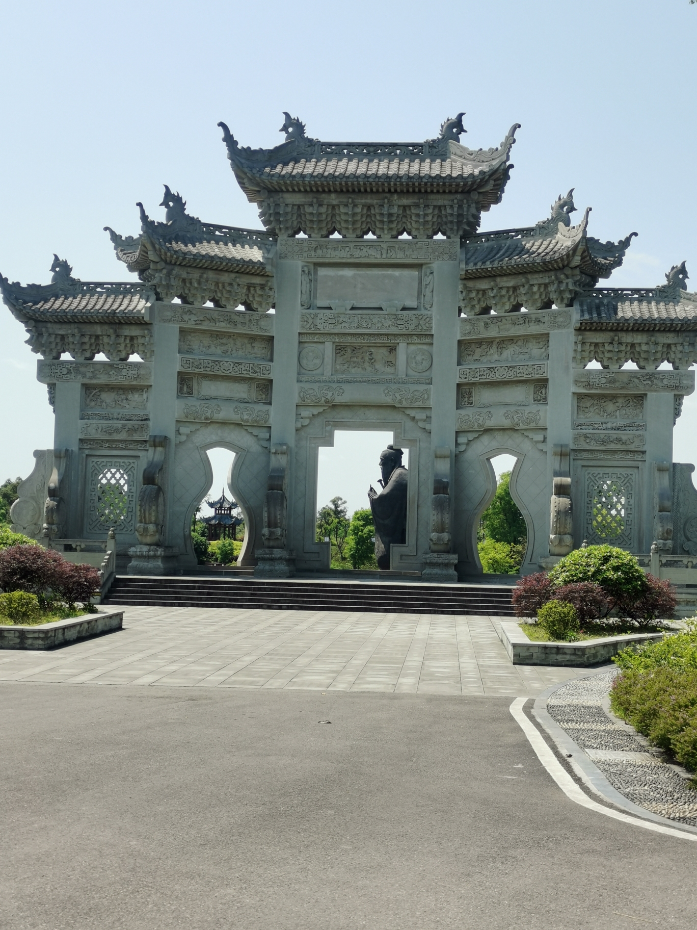 地址:四川省内江市隆昌县古宇湖镇642150213         张