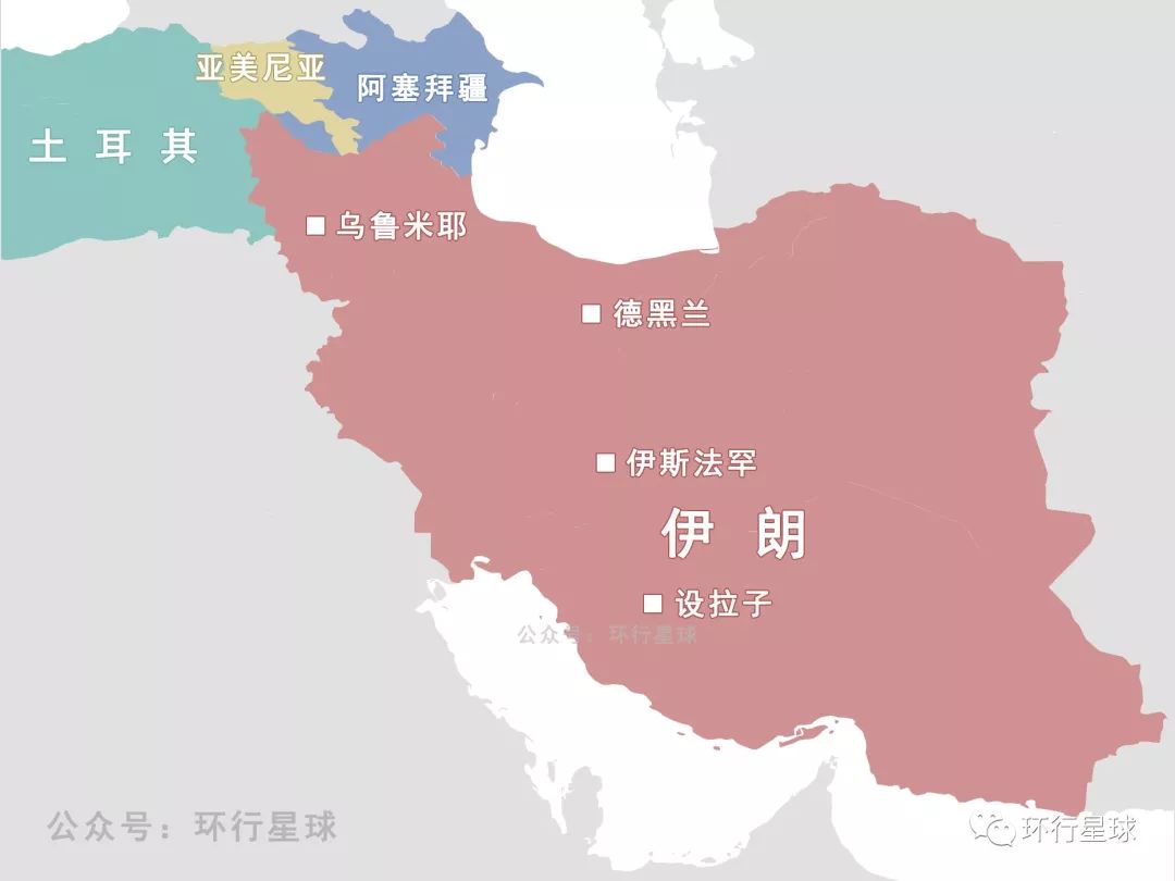 我在伊朗游历,和当地官员抽烟喝茶侃大山
