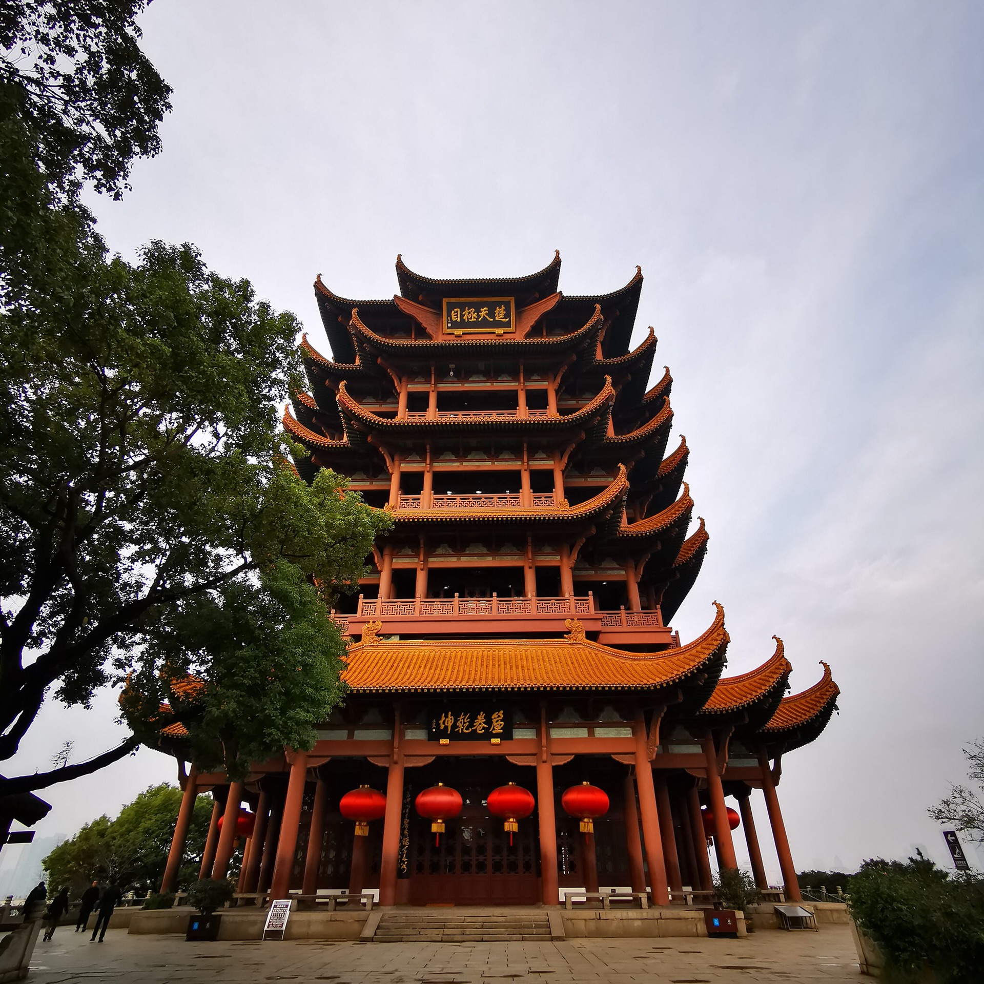 岳阳楼-黄鹤楼-滕王阁 江南三大名楼观美景赏美食之旅