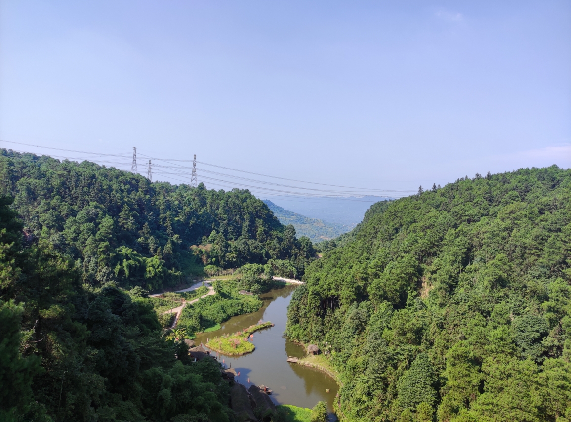 夏天还不知道去哪里都小伙伴,就来迎龙峡吧!