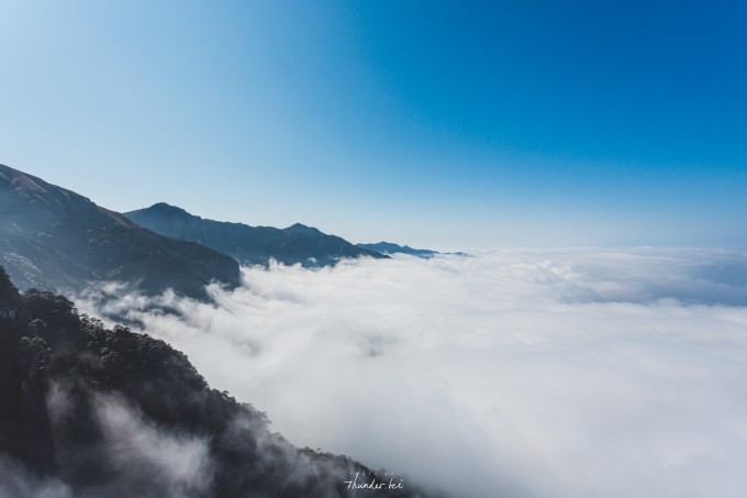 人间朝暮,草黄惊秋,惊鸿一瞥,秋落武功山 人间朝暮,草黄惊秋,惊鸿一瞥,秋落武功山