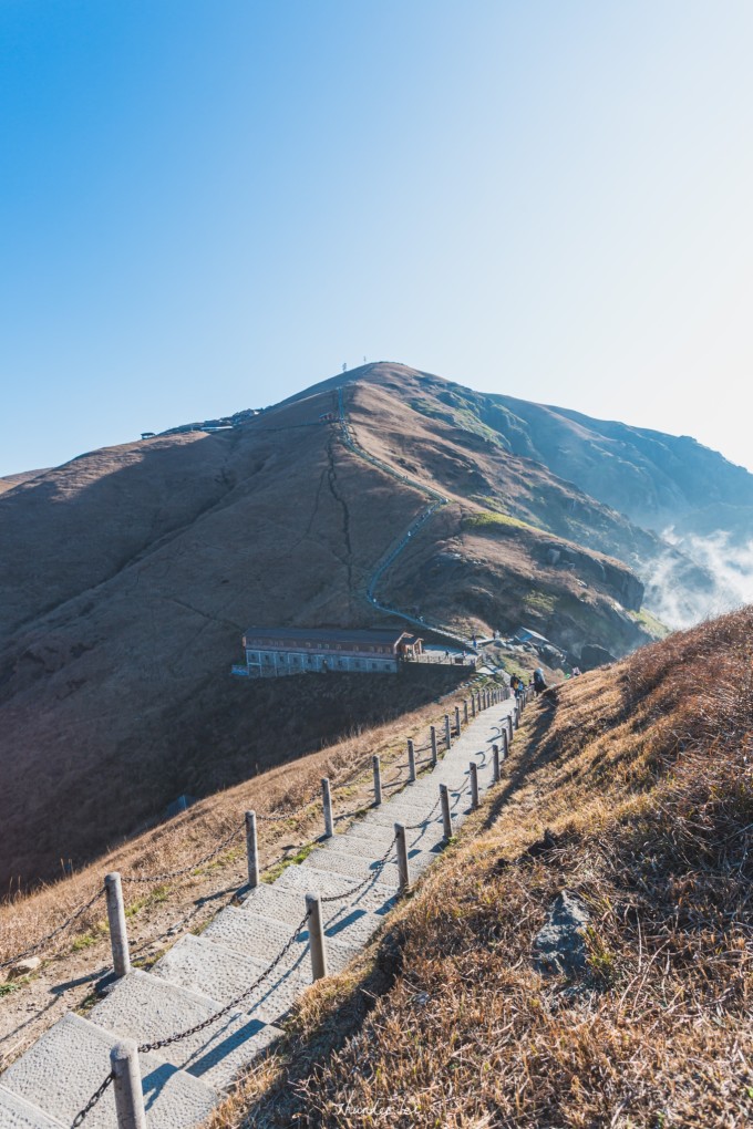 人间朝暮,草黄惊秋,惊鸿一瞥,秋落武功山 人间朝暮,草黄惊秋,惊鸿一瞥,秋落武功山