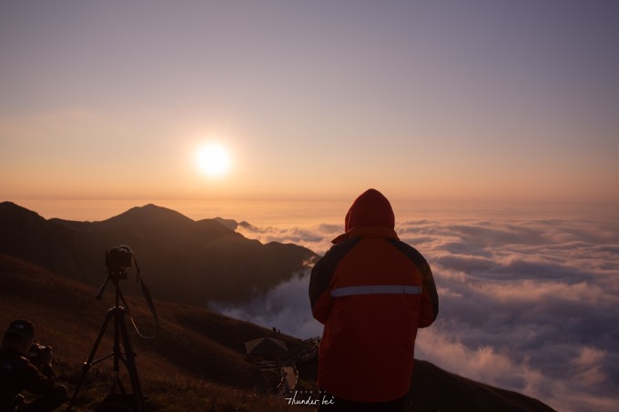 人间朝暮,草黄惊秋,惊鸿一瞥,秋落武功山 人间朝暮,草黄惊秋,惊鸿一瞥,秋落武功山
