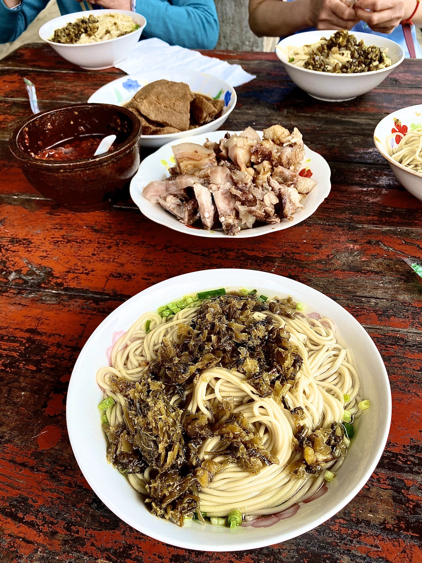 《湖州猪头肉面》