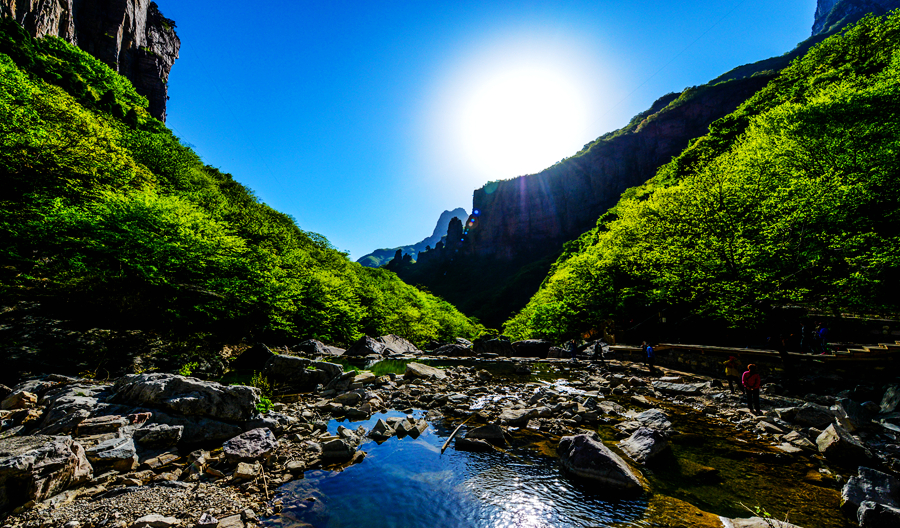 北京周边旅游 公司团建定制(密云雾灵山 雾灵湖两日游)