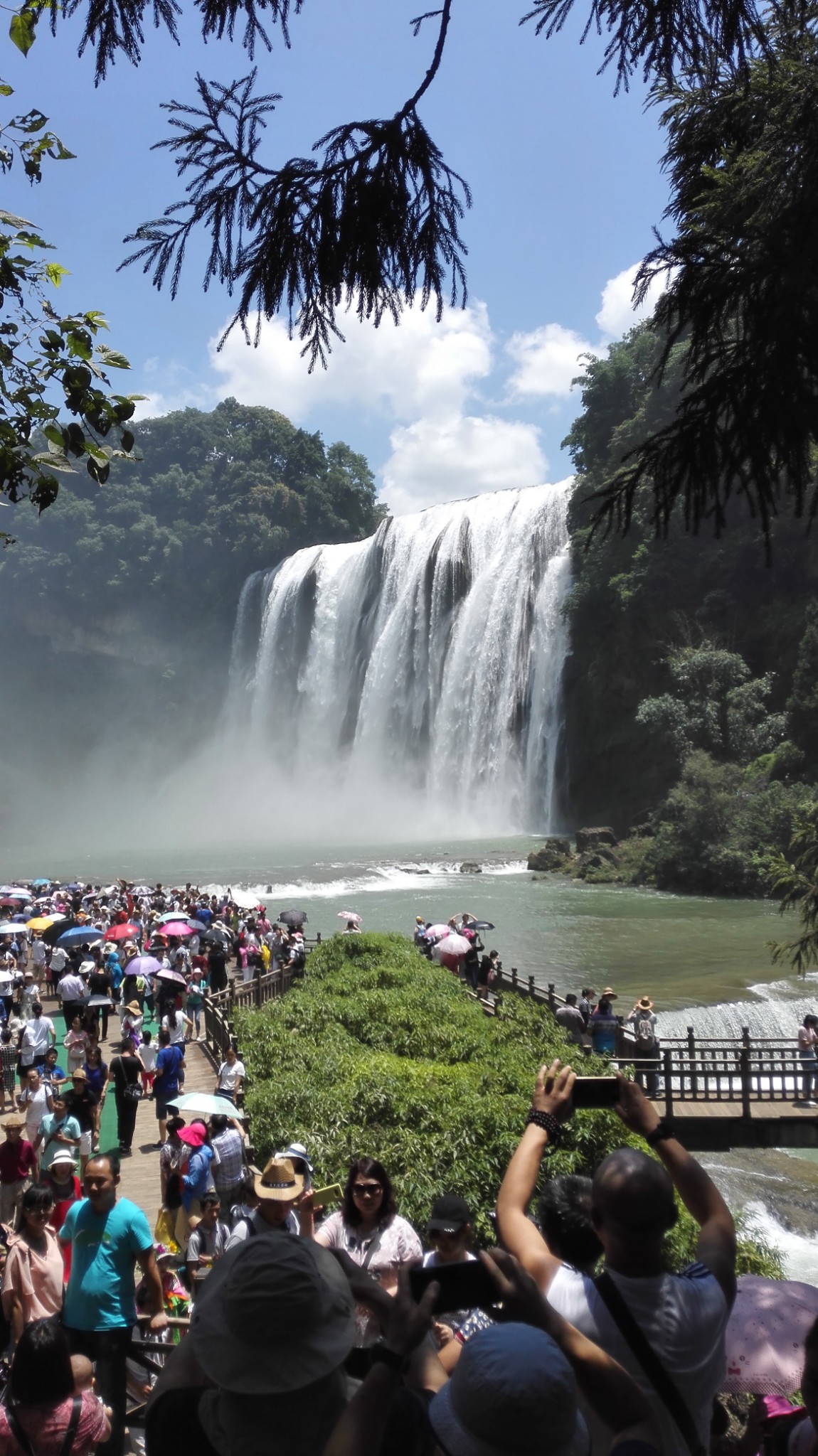 黔游纪略之六:在春末夏初的日子,看一回黄果树瀑布,圆一个许久的梦想