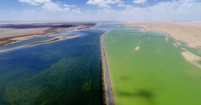 《甘陇路上213》青海乌素特水上雅丹地质公园