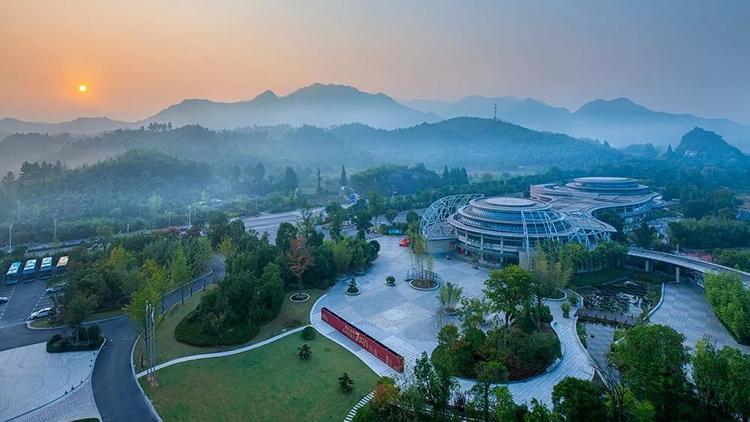 安吉竹博园开元度假村3天2晚度假套餐(含高级房 自助早2份 竹博园门票
