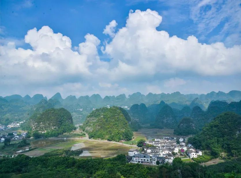 国家级乡村旅游重点村 兴义市上纳灰村