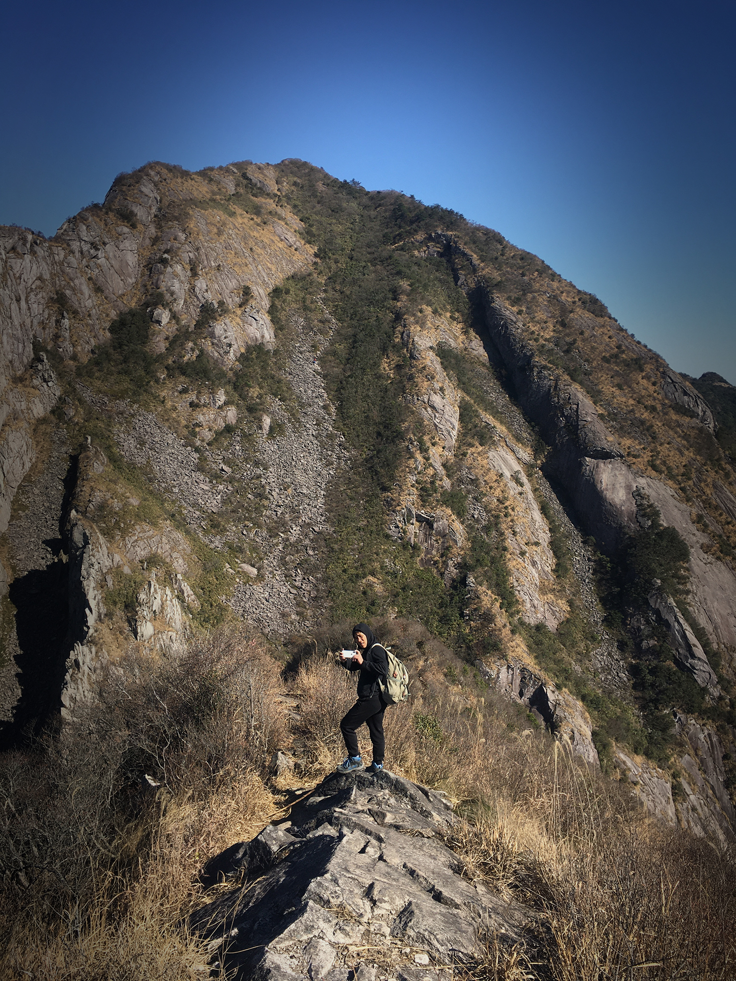 东南名山,雁荡山两天,徒步登顶雁荡山最高峰百岗尖
