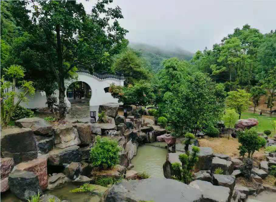 磐安瀾悅山莊2天1晚住宿套餐含早餐 磐安靈江源景區大門票2張 磐安