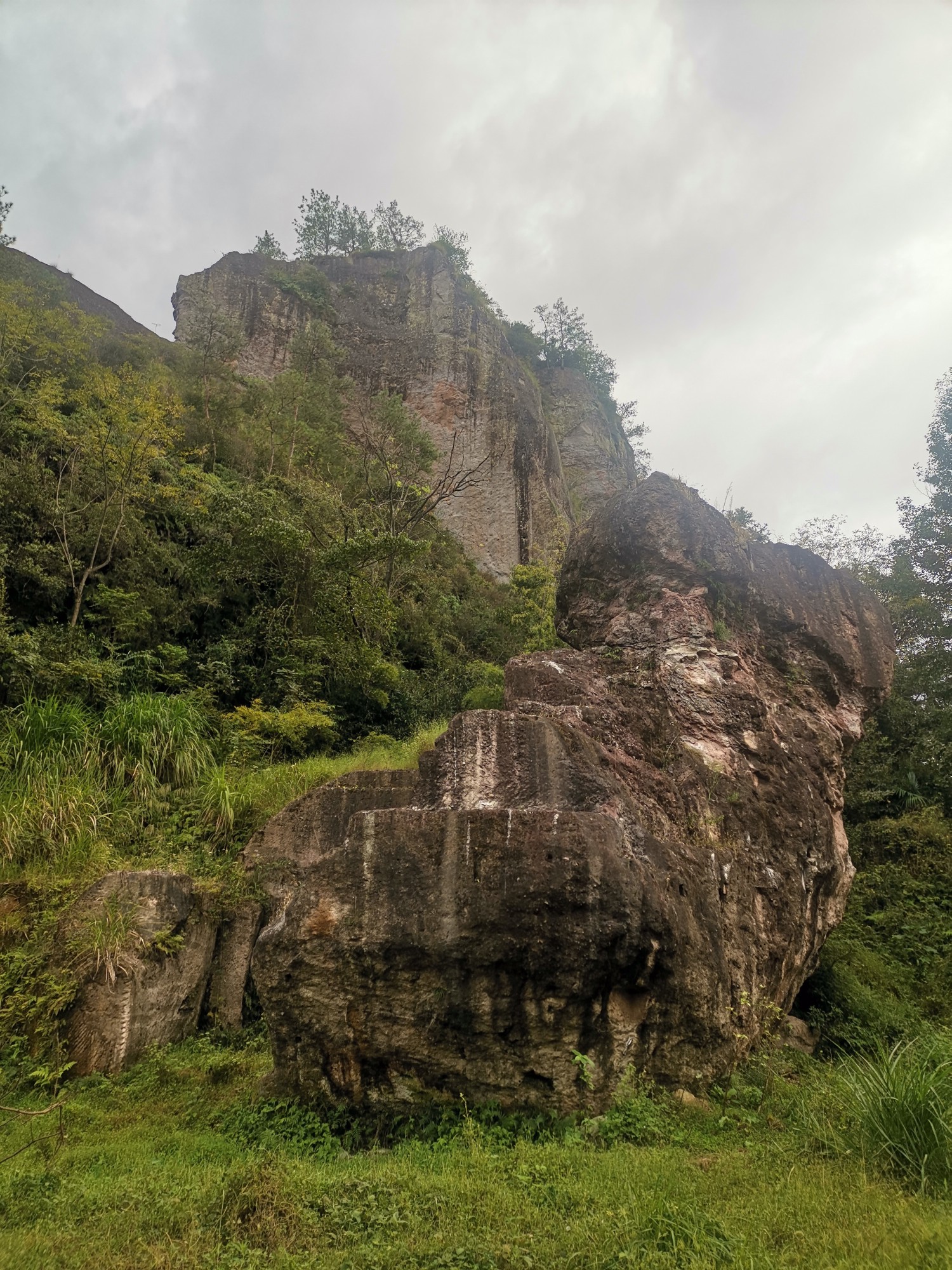 缙云仙都 道士下山