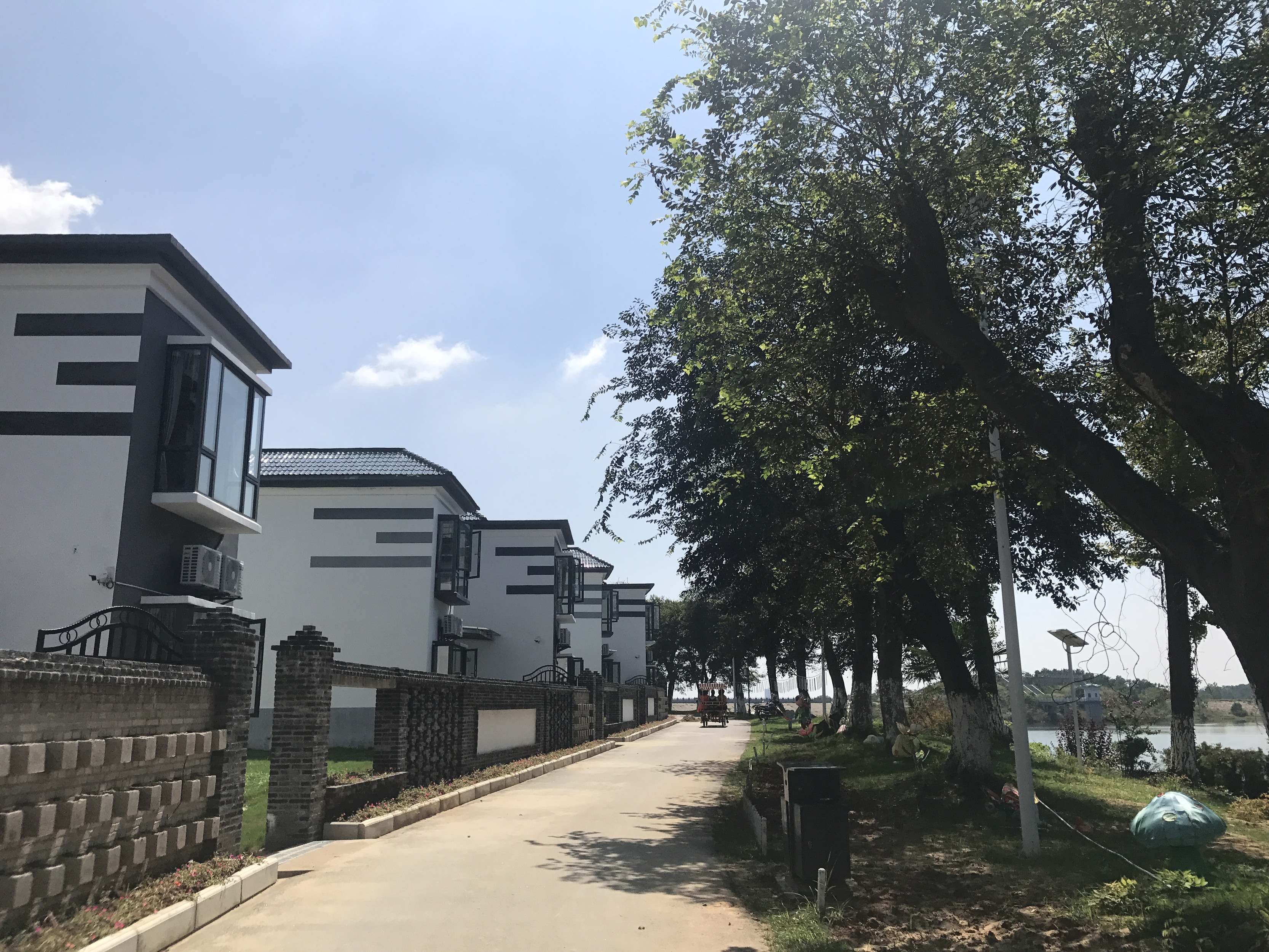 红安帝王湖别墅