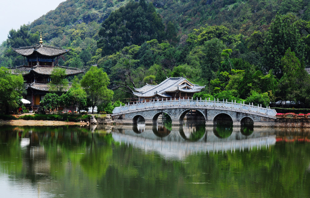 lijiang Black Dragon Pond Park 