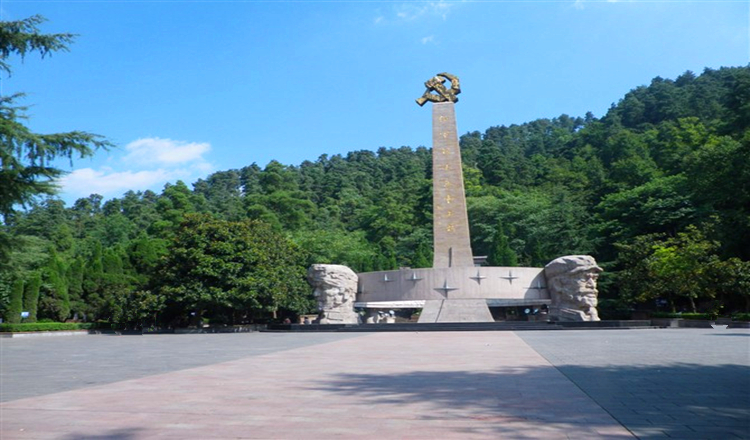 息烽集中營遵義會議會址紅軍山烈士陵園一日遊純玩無購物含講解含中餐