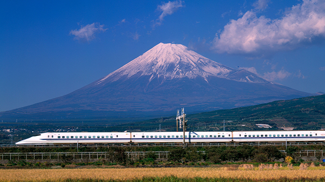 乘坐列車旅遊還是在日本觀光的理想選擇:旅途不但舒適輕鬆,而且沿途您